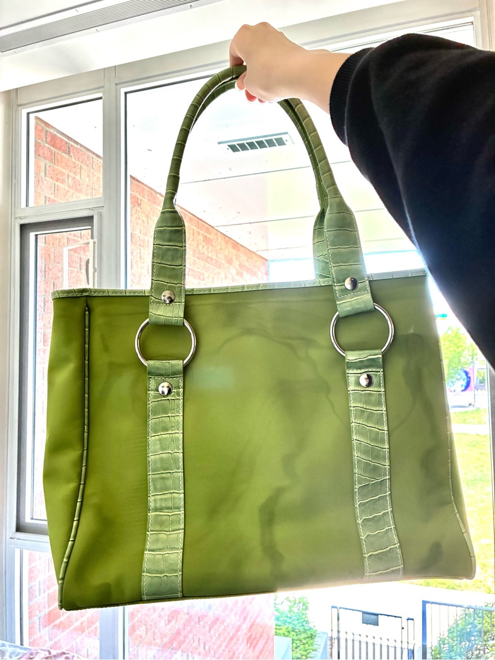 Casual corner bright green handbag